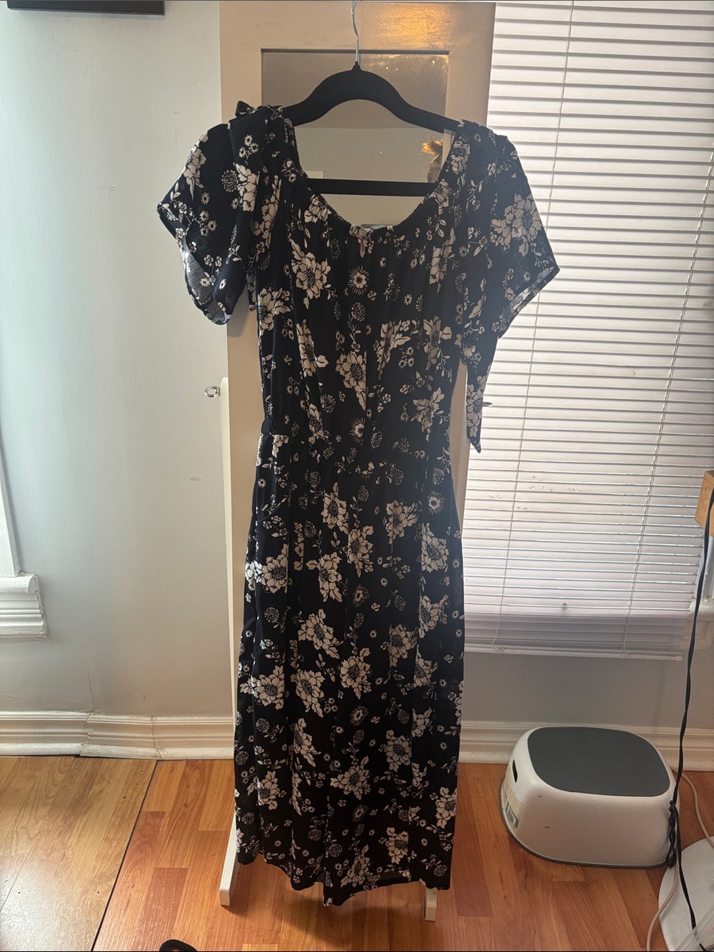 Black Floral Square-Neck Jumpsuit with Short Sleeves